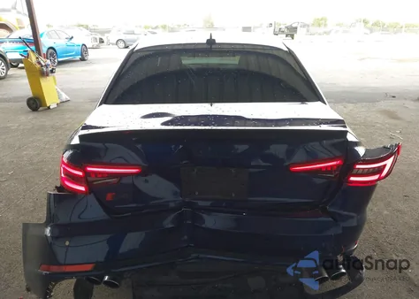 2018 Audi S4 3.0T Premium Plus z USA, uszkodzony, nr VIN WAUC4AF42JA217141